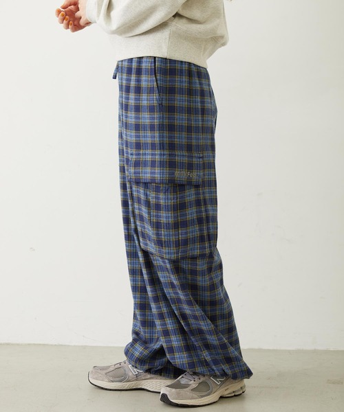 MILKFED.(ミルクフェド)の「CHECKED CARGO PANTS(カーゴパンツ・レディース・ライトパープル/ブルー/ベージュ・S/M)」の12枚目の写真