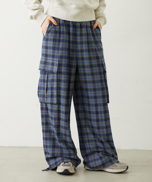 MILKFED.(ミルクフェド)の「CHECKED CARGO PANTS(カーゴパンツ・レディース・ライトパープル/ブルー/ベージュ・S/M)」の13枚目の写真