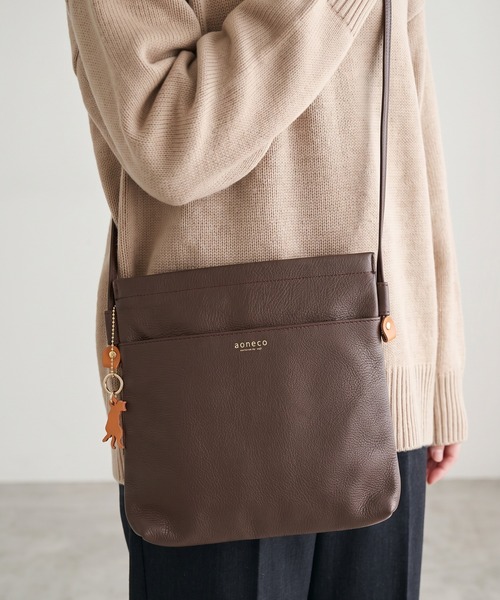aoneco(アオネコ)の「aoneco 口バネショルダー(ショルダーバッグ・レディース・モカ/ブラック/エメラルド/ライトグレー・FREE)」の3枚目の写真