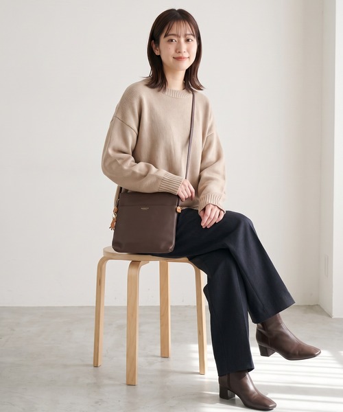 aoneco(アオネコ)の「aoneco 口バネショルダー(ショルダーバッグ・レディース・モカ/ブラック/エメラルド/ライトグレー・FREE)」の11枚目の写真