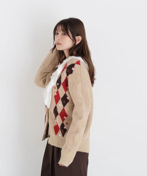 NATURAL BEAUTY BASIC(ナチュラルビューティーベーシック)の「アーガイルカーディガン(カーディガン/ボレロ・レディース・ブラウン系その他/ベージュ系その他・FREE)」の4枚目の写真