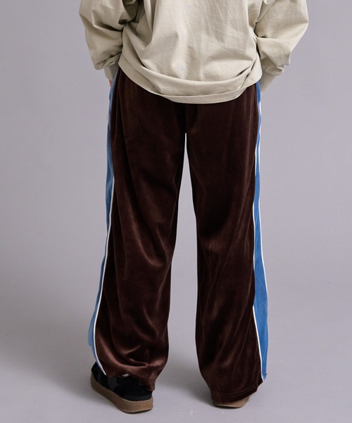 PAIRMANON STREET(ペアマノンストリート)の「【90-160cm】ベロア 配色デザイン ワイドストレートパンツ【PAIRMANON STREET】(その他パンツ・キッズ・ブラウン/グレー/パープル/ネイビー・130/140/110/120/150/160/100/90)」の10枚目の写真