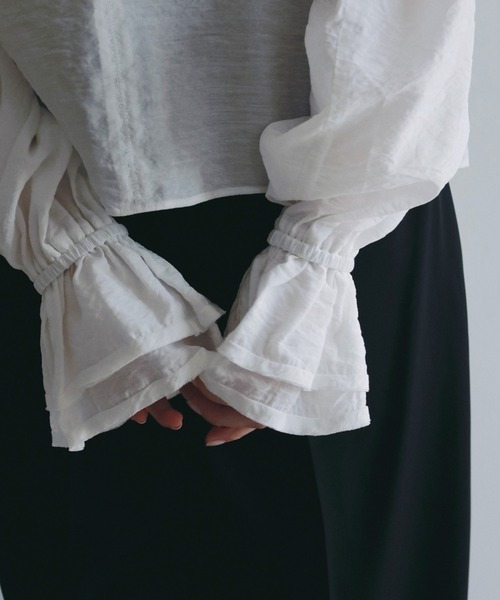 anuke（アンヌーク）の「2way Frill Blouse（シャツ/ブラウス・レディース・ホワイト/ブラック・FREE）」の9枚目の写真