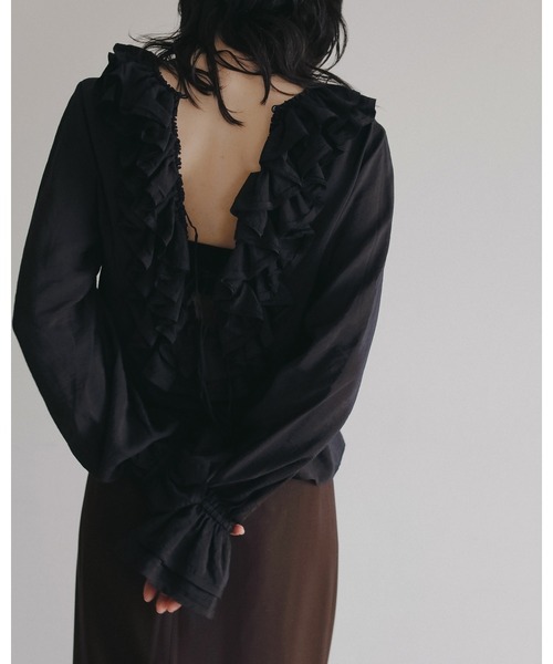 anuke（アンヌーク）の「2way Frill Blouse（シャツ/ブラウス・レディース・ホワイト/ブラック・FREE）」の6枚目の写真