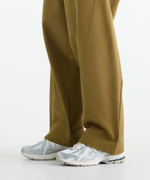 NEW BALANCE(ニューバランス)の「バレルパンツ(スウェットパンツ・メンズ・カーキブラウン/ブラック・SMALL/XX-LARGE/LARGE/X-LARGE)」の10枚目の写真