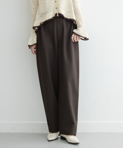 URBAN RESEARCH Sonny Label(アーバンリサーチサニーレーベル)の「TRイージーカーブパンツ(その他パンツ・レディース・ブラウン/チャコールグレー・36/38)」の17枚目の写真