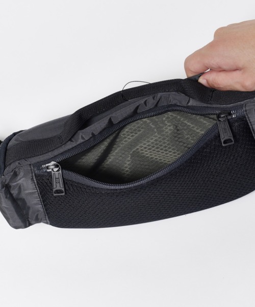 CIE(シー)の「【CIE】GRID0 WAIST PACK(ボディバッグ/ウエストポーチ・メンズ・ブラック・FREE)」の9枚目の写真