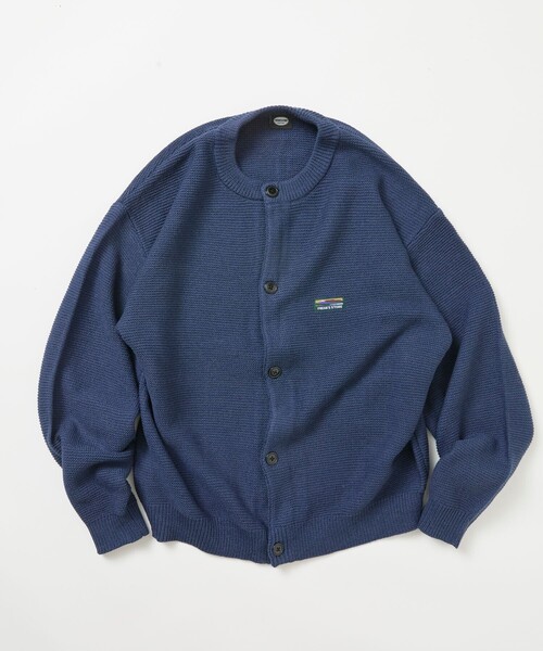FREAK'S STORE(フリークスストア)の「限定展開 リラックスフィット ワンポイントロゴ クルーネック カーディガン(ニット/セーター・メンズ・ブラウン/チャコールグレー/ネイビー/ブラック・MEDIUM/LARGE/SMALL)」の17枚目の写真