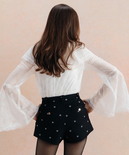 EIMY ISTOIRE(エイミーイストワール)の「BELL SLEEVE LACE BLOUSE(シャツ/ブラウス・レディース・ホワイト/ブラック・FREE)」の3枚目の写真