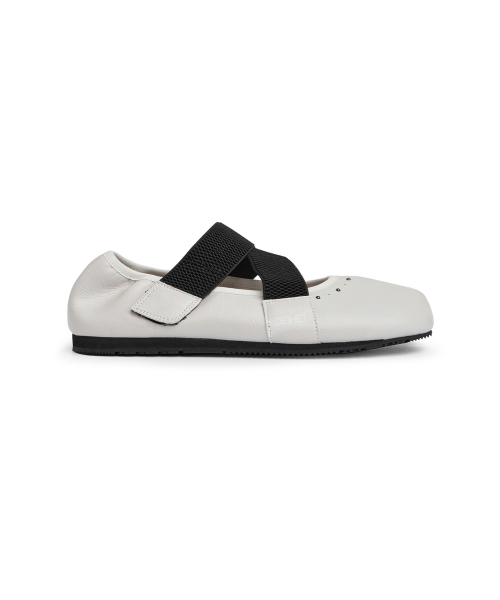 DEINET(ダイニット)の「TABI POINT FLAT SHOES IN IVORY(バレエシューズ・レディース・その他・23cm/24cm/25cm/26cm)」の3枚目の写真