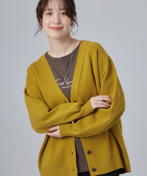 SHOO・LA・RUE(シューラルー)の「【毛玉になりにくい/S-LL/洗濯機可/体型カバー】Vネックゆったりカーディガン(カーディガン/ボレロ・レディース・ブラック/ブルー系その他/グレー/ダークブラウン/レッド系1/ピンク系9/イエロー系9/ベージュ系7・04/03/02/01)」の6枚目の写真