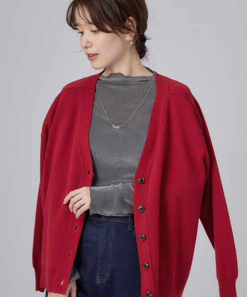 SHOO・LA・RUE(シューラルー)の「【毛玉になりにくい/S-LL/洗濯機可/体型カバー】Vネックゆったりカーディガン(カーディガン/ボレロ・レディース・ブラック/ブルー系その他/グレー/ダークブラウン/レッド系1/ピンク系9/イエロー系9/ベージュ系7・04/03/02/01)」の8枚目の写真