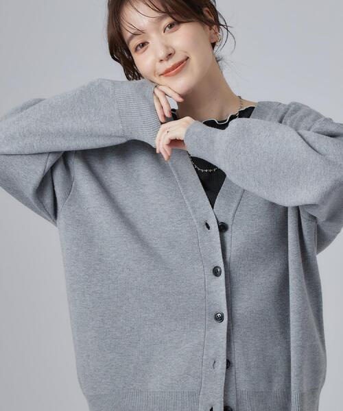 SHOO・LA・RUE(シューラルー)の「【毛玉になりにくい/S-LL/洗濯機可/体型カバー】Vネックゆったりカーディガン(カーディガン/ボレロ・レディース・ブラック/ブルー系その他/グレー/ダークブラウン/レッド系1/ピンク系9/イエロー系9/ベージュ系7・04/03/02/01)」の1枚目の写真