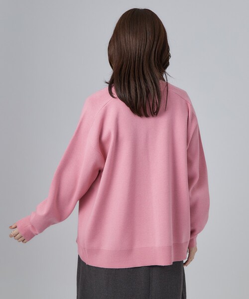 SHOO・LA・RUE(シューラルー)の「【毛玉になりにくい/S-LL/洗濯機可/体型カバー】Vネックゆったりカーディガン(カーディガン/ボレロ・レディース・ブラック/ブルー系その他/グレー/ダークブラウン/レッド系1/ピンク系9/イエロー系9/ベージュ系7・04/03/02/01)」の17枚目の写真