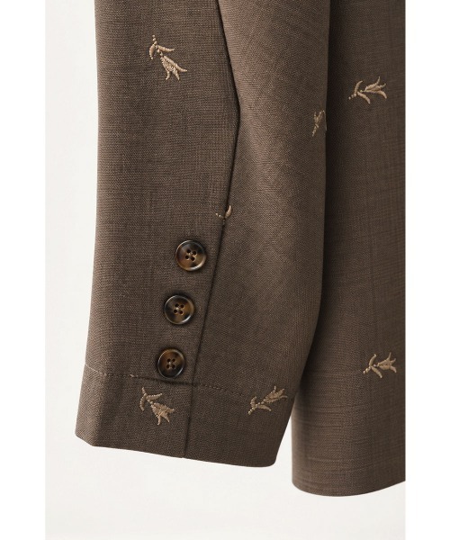 marjour(マージュール)の「EMBROIDERY DOUBLE JACKET(テーラードジャケット・レディース・ブラウン/ベージュ・M)」の13枚目の写真