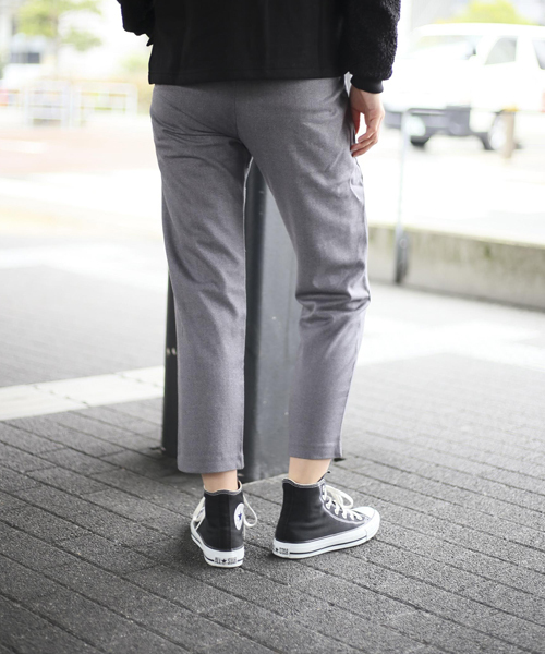 Denime(ドゥニーム)の「2タック無地フランネルパンツ(その他パンツ・レディース・グレー/ブラック・SMALL/MEDIUM)」の16枚目の写真