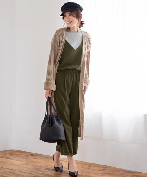 Pierrot（ピエロ）の「スエードタッチ キャミオールインワン（つなぎ/オールインワン・レディース・ダークカーキ/ベージュ/ブラック/ブラウン・M/L）」の12枚目の写真