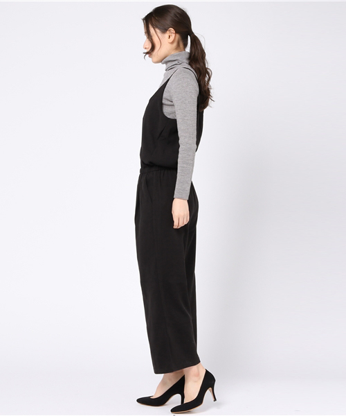 Pierrot（ピエロ）の「スエードタッチ キャミオールインワン（つなぎ/オールインワン・レディース・ダークカーキ/ベージュ/ブラック/ブラウン・M/L）」の6枚目の写真