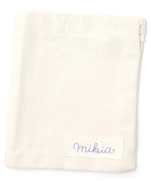 Demi-Luxe BEAMS(デミルクス ビームス)の「mikia / クロス付チェーン ブレスレット(ブレスレット・レディース・ゴールド・ONE SIZE)」の4枚目の写真