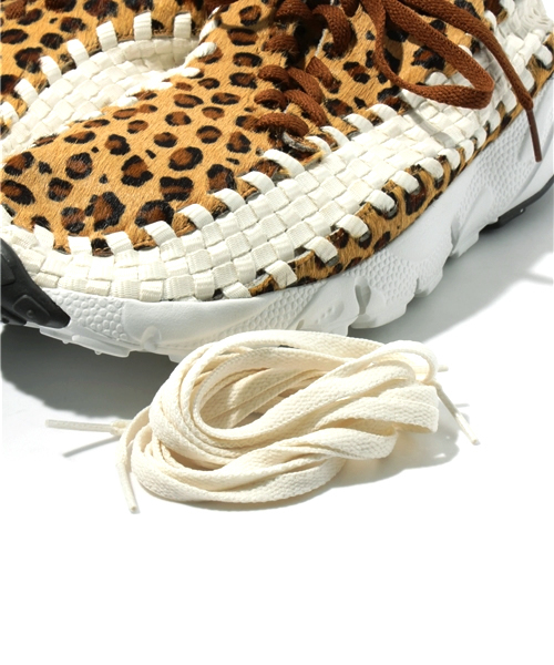 NIKE(ナイキ)の「AIR FOOTSCAPE WOVEN CHUKKA PRM(スニーカー・レディース・ブラック/ブラウン・24cm/24.5cm/25cm/25.5cm/26cm/26.5cm/27cm/28cm)」の10枚目の写真