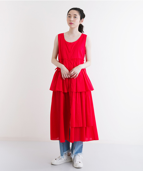 MERLOT（メルロー）の「ティアードアシメフリルワンピース1010（ワンピース・レディース・ブラック/カーキ/レッド・FREE）」の4枚目の写真