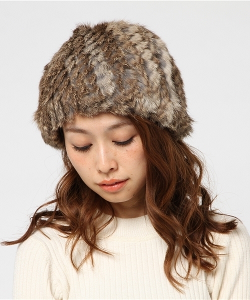 ASZAKKA（アザッカ）の「ファーシンプルワッチ【帽子・手袋】（ニットキャップ/ビーニー・レディース・ブラウン/アイボリー・FREE）」の2枚目の写真