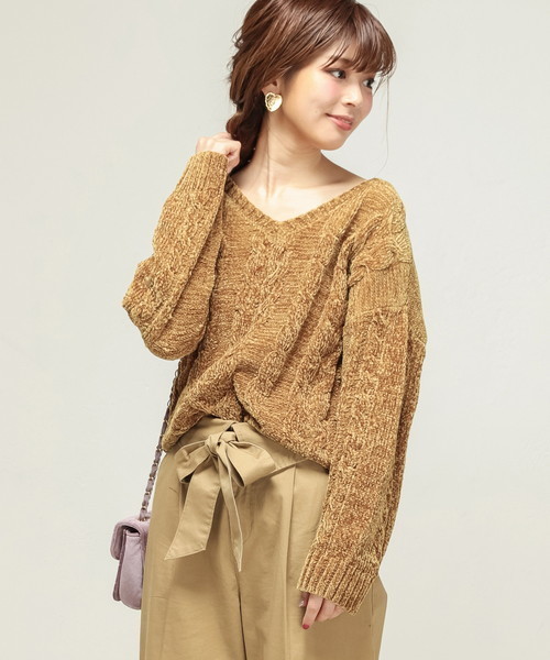 natural couture（ナチュラルクチュール）の「モールヤーンケーブルニット（ニット/セーター・レディース・オフホワイト/ピンク/ネイビー/イエロー・FREE）」の3枚目の写真