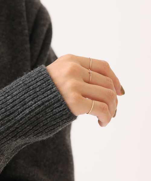 Spick & Span（スピックアンドスパン）の「クロスダイヤモチーフリングK10（リング・レディース・ゴールド・13/11/7/FREE/15 ）」の3枚目の写真