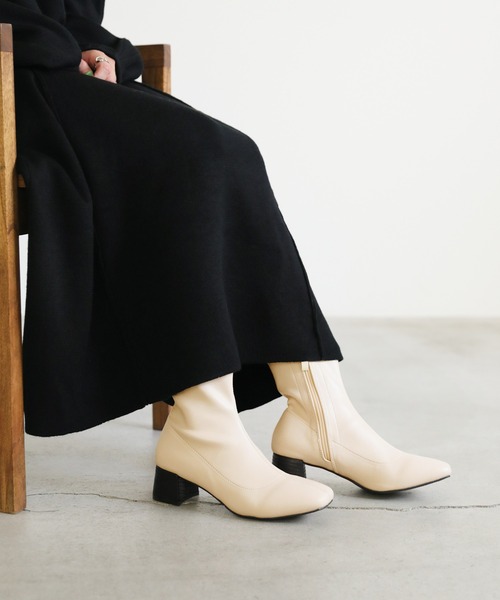 select MOCA(セレクトモカ)の「スクエアトゥショートブーツ(ブーツ・レディース・ブラック/ブラウン/アイボリー・SMALL/MEDIUM/LARGE)」の9枚目の写真