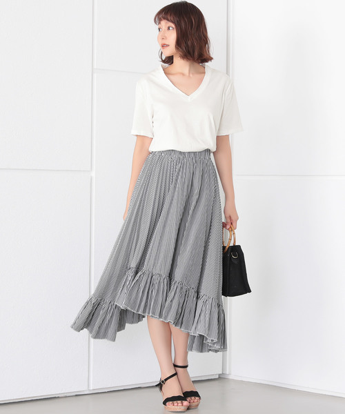 Ninarobe（ニーナローブ）の「[CLOSED] カットオフ加工VネックTシャツ（Tシャツ/カットソー・レディース・ブラック/チャコールグレー/ラベンダー/ホワイト・M）」の7枚目の写真