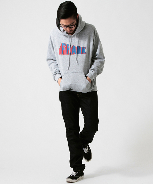 BEAMS T（ビームスティー）の「FRANK / 別注 WORD フードパーカ（パーカー・メンズ・ホワイト/グレー/ネイビー・SMALL/MEDIUM/LARGE/X-LARGE）」の7枚目の写真