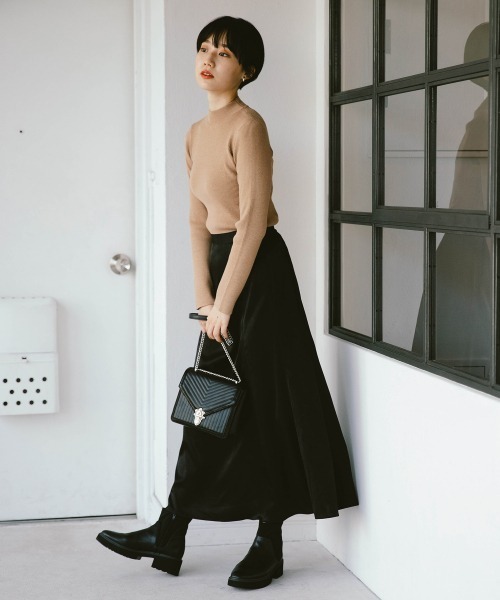 PAGEBOY（ページボーイ）の「サテンセミフレアスカート（スカート・レディース・ブラック/ライトベージュ/ピンク系その他・FREE）」の4枚目の写真