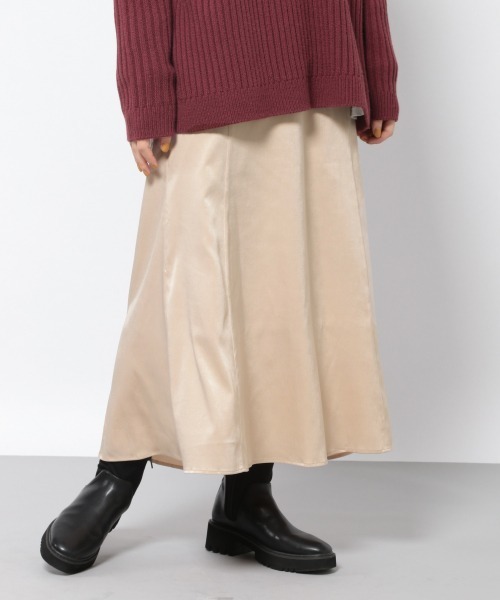 PAGEBOY（ページボーイ）の「サテンセミフレアスカート（スカート・レディース・ブラック/ライトベージュ/ピンク系その他・FREE）」の16枚目の写真