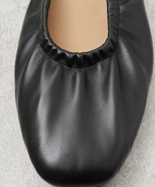coen（コーエン）の「スクエアギャザーフラットシューズ（スリッポン/フラットパンプス）（スリッポン・レディース・パイソン/シルバー/ブラック・MEDIUM/LARGE/X-LARGE/SMALL）」の19枚目の写真