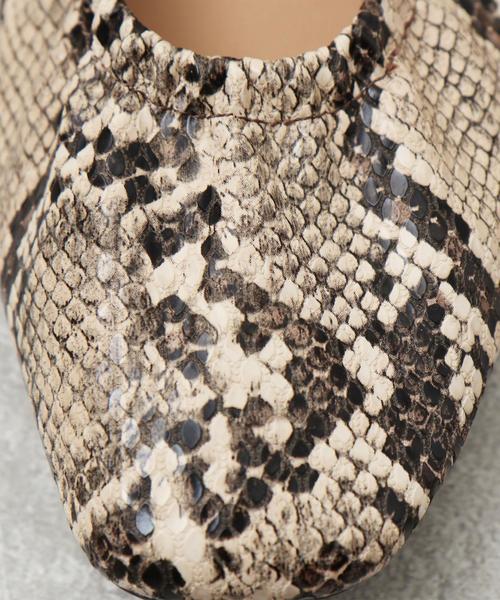 coen（コーエン）の「スクエアギャザーフラットシューズ（スリッポン/フラットパンプス）（スリッポン・レディース・パイソン/シルバー/ブラック・MEDIUM/LARGE/X-LARGE/SMALL）」の15枚目の写真