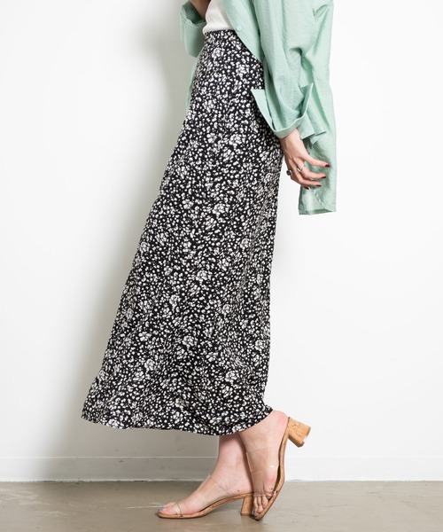 Aunt Marie's（アントマリーズ）の「AUNT MARIE'S 小花柄マーメイドスカート（スカート・レディース・ライトブルー/ブラック・FREE）」の5枚目の写真