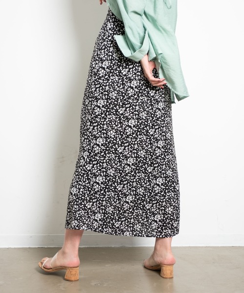 Aunt Marie's（アントマリーズ）の「AUNT MARIE'S 小花柄マーメイドスカート（スカート・レディース・ライトブルー/ブラック・FREE）」の6枚目の写真