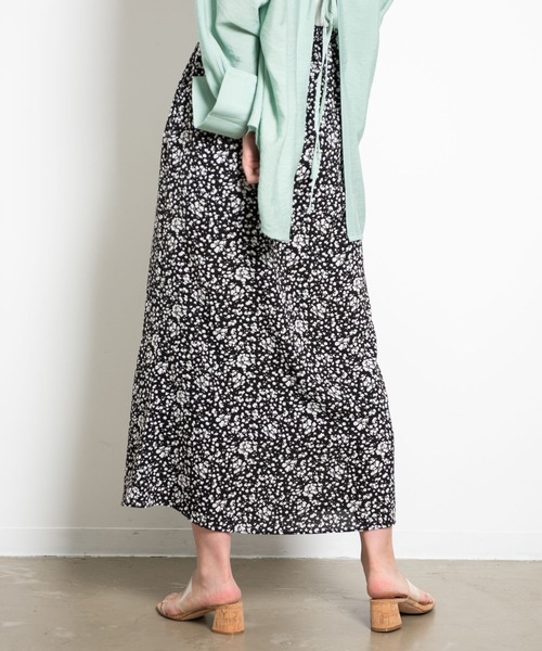 Aunt Marie's（アントマリーズ）の「AUNT MARIE'S 小花柄マーメイドスカート（スカート・レディース・ライトブルー/ブラック・FREE）」の7枚目の写真