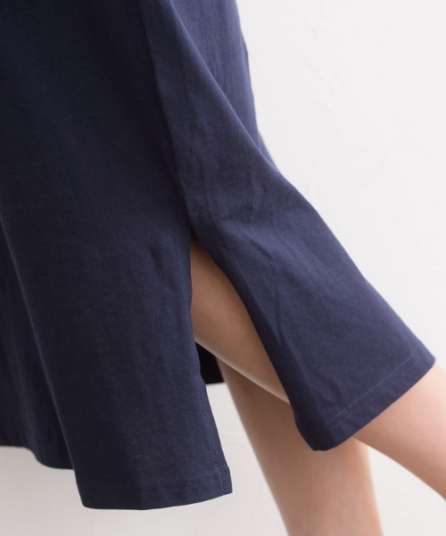 Pierrot(ピエロ)の「バックフリルワンピース 綿100%(ワンピース・レディース・ネイビー/ブラウン/ベージュ系その他/グレイッシュベージュ/ブラック/チャコールグレー/スモーク/モカ・M/L)」の9枚目の写真