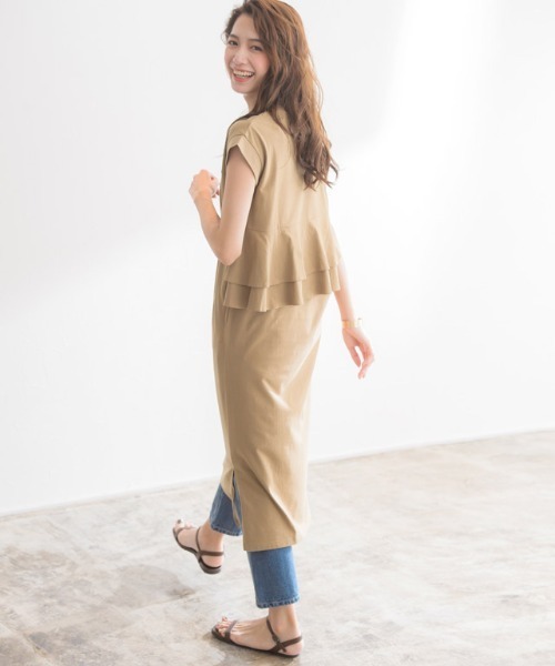 Pierrot(ピエロ)の「バックフリルワンピース 綿100%(ワンピース・レディース・ネイビー/ブラウン/ベージュ系その他/グレイッシュベージュ/ブラック/チャコールグレー/スモーク/モカ・M/L)」の21枚目の写真