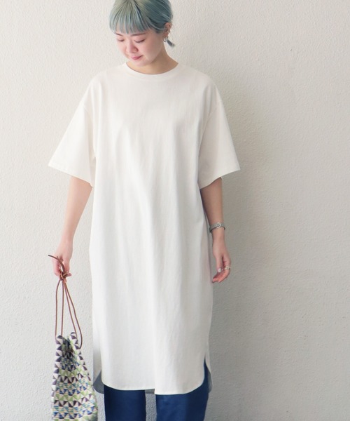 notch.（ノッチ）の「ロングビッグＴシャツ（Tシャツ/カットソー・レディース・ベージュ/ブラック/オフホワイト/ブラウン・M）」の2枚目の写真