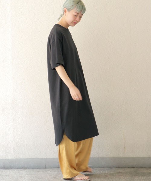 notch.（ノッチ）の「ロングビッグＴシャツ（Tシャツ/カットソー・レディース・ベージュ/ブラック/オフホワイト/ブラウン・M）」の16枚目の写真