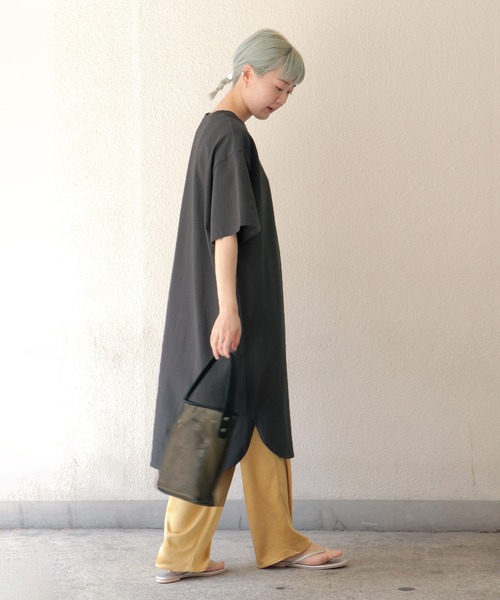 notch.（ノッチ）の「ロングビッグＴシャツ（Tシャツ/カットソー・レディース・ベージュ/ブラック/オフホワイト/ブラウン・M）」の15枚目の写真