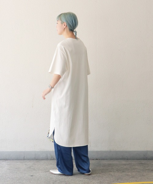 notch.（ノッチ）の「ロングビッグＴシャツ（Tシャツ/カットソー・レディース・ベージュ/ブラック/オフホワイト/ブラウン・M）」の18枚目の写真