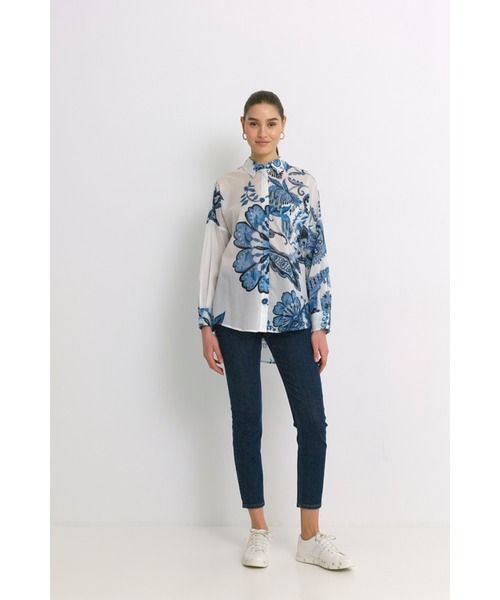 Desigual(デシグアル)の「シャツ長袖 INARA(シャツ/ブラウス・レディース・ホワイト・S/M/L)」の4枚目の写真