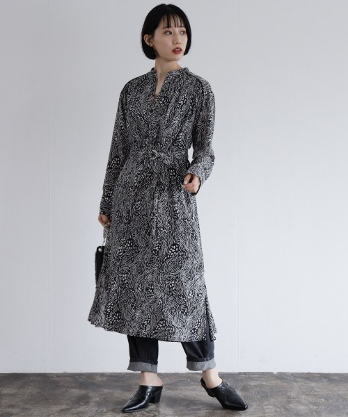 PAGEBOY（ページボーイ）の「アニマルMIXガラワンピース（ワンピース・レディース・ブラック/ブラウン・FREE）」の2枚目の写真