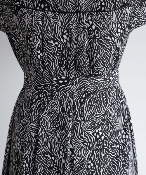 PAGEBOY（ページボーイ）の「アニマルMIXガラワンピース（ワンピース・レディース・ブラック/ブラウン・FREE）」の4枚目の写真