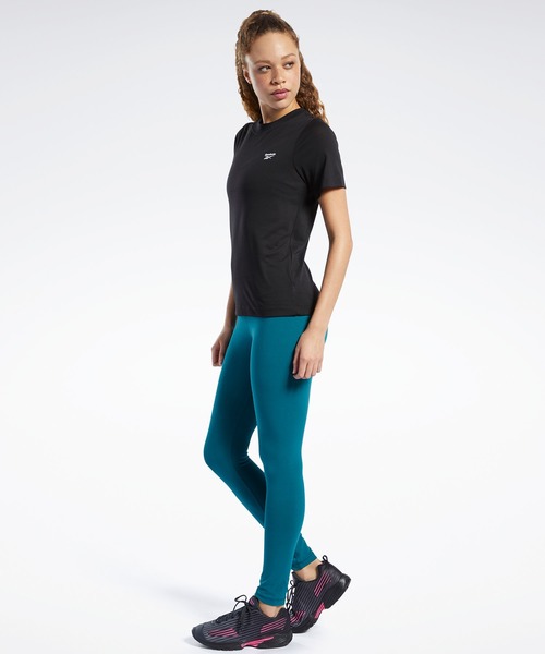 Reebok(リーボック)の「トレーニング エッセンシャルズ イージー Tシャツ / Training Essentials Easy Tee(Tシャツ/カットソー・レディース・ブラック/ピンク/ピンク系その他・SMALL/XX-LARGE/LARGE/X-LARGE/MEDIUM/X-SMALL)」の5枚目の写真