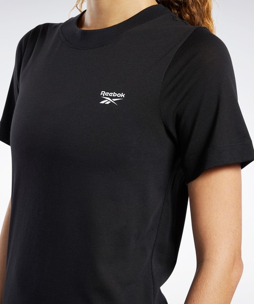 Reebok(リーボック)の「トレーニング エッセンシャルズ イージー Tシャツ / Training Essentials Easy Tee(Tシャツ/カットソー・レディース・ブラック/ピンク/ピンク系その他・SMALL/XX-LARGE/LARGE/X-LARGE/MEDIUM/X-SMALL)」の6枚目の写真