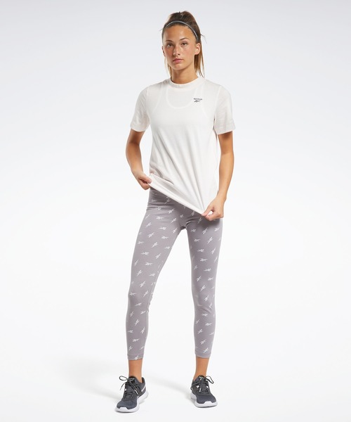 Reebok(リーボック)の「トレーニング エッセンシャルズ イージー Tシャツ / Training Essentials Easy Tee(Tシャツ/カットソー・レディース・ブラック/ピンク/ピンク系その他・SMALL/XX-LARGE/LARGE/X-LARGE/MEDIUM/X-SMALL)」の8枚目の写真